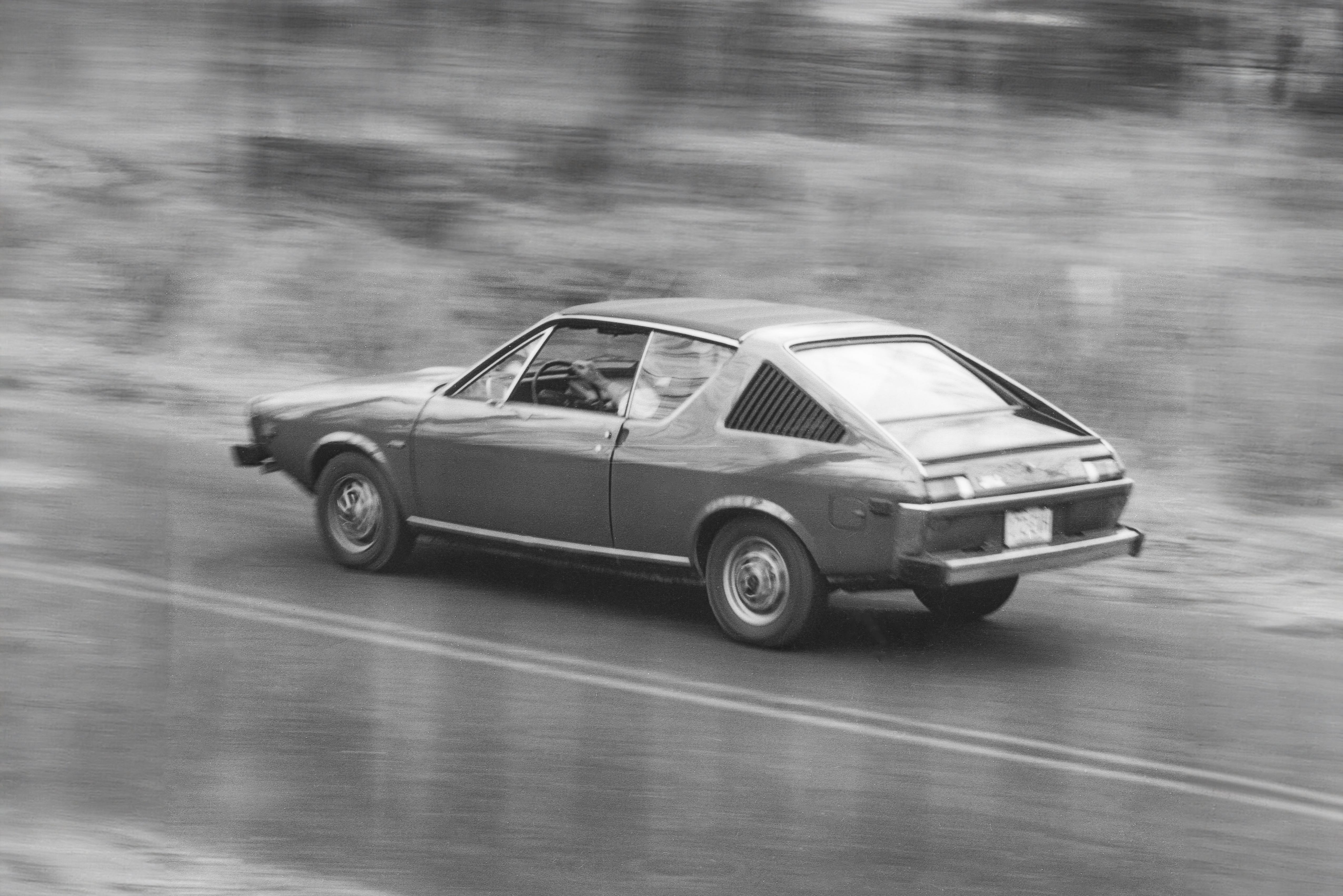Joie de Vivre Instead of Ennui: We Test the 1976 Renault 17 Gordini